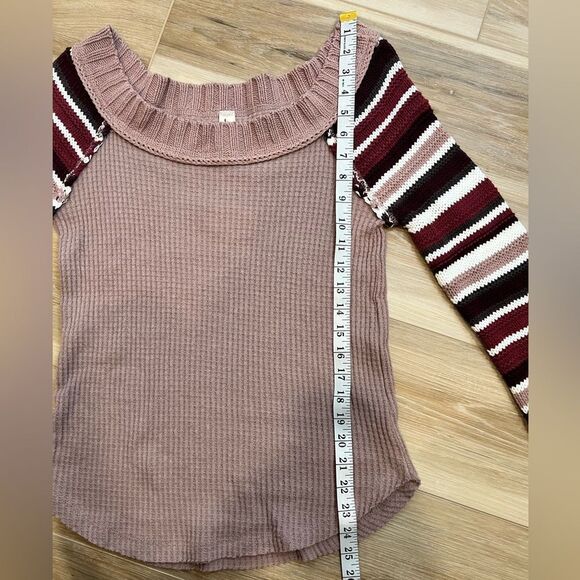 ALTAR’D STATE Off The Shoulder Sweater Size XS - Picture 8 of 8